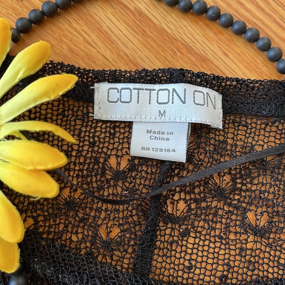 🌺 COTTON ON; Black Sheer Top/Swim Cover-Up/with Unique Design. Misses Sz. Med! - Picture 6 of 10